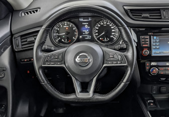 Подержанный автомобиль Nissan X-Trail 2019 года (22 фото)