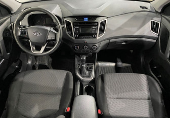 Подержанный автомобиль Hyundai Creta 2017 года (11 фото)
