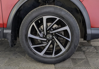 Подержанный автомобиль Nissan Qashqai 2019 года (12 фото)