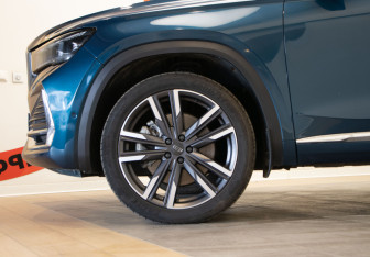 Подержанный автомобиль Geely Monjaro 2023 года (34 фото)