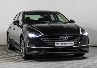 Подержанный автомобиль Hyundai Sonata 2020 года (3 фото)