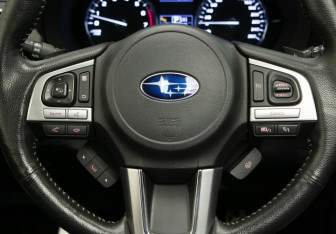 Подержанный автомобиль Subaru Forester Suv 2017 года (10 фото)