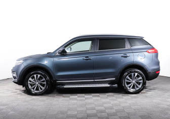 Подержанный автомобиль Geely Atlas 2022 года (3 фото)