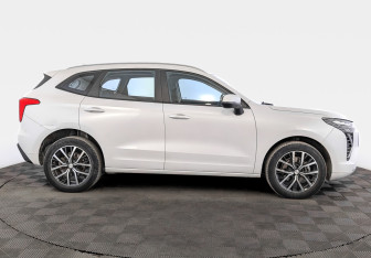 Подержанный автомобиль Haval Jolion 2022 года (4 фото)