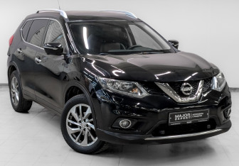 Подержанный автомобиль Nissan X-Trail 2016 года (3 фото)