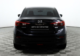 Подержанный автомобиль Mazda 3 Sedan 2015 года (6 фото)