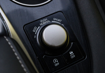 Подержанный автомобиль Lexus RX 2016 года (14 фото)