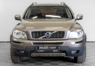 Подержанный автомобиль Volvo XC90 2011 года (2 фото)