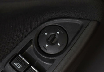 Подержанный автомобиль Ford Focus Hatchback 2017 года (14 фото)