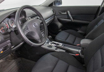 Подержанный автомобиль Mazda 6 Liftback 2006 года (10 фото)