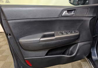 Подержанный автомобиль Kia Sportage 2020 года (19 фото)