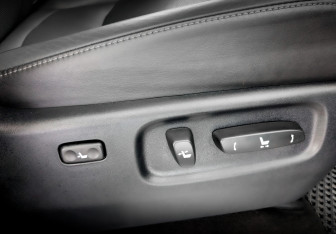 Подержанный автомобиль Lexus LX 2020 года (24 фото)