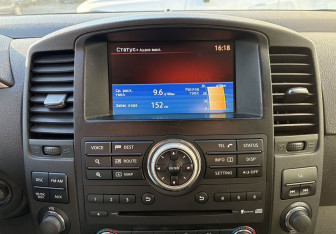 Подержанный автомобиль Nissan Pathfinder 2012 года (16 фото)