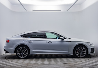 Подержанный автомобиль Audi A5 Liftback 2020 года (6 фото)