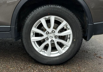 Подержанный автомобиль Nissan X-Trail 2021 года (16 фото)