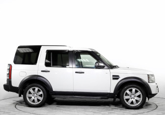 Подержанный автомобиль Land Rover Discovery 2013 года (4 фото)