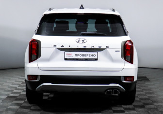 Подержанный автомобиль Hyundai Palisade 2019 года (6 фото)