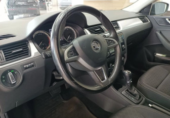 Подержанный автомобиль Skoda Rapid Liftback 2016 года (9 фото)