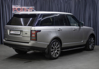 Подержанный автомобиль Land Rover Range Rover 2017 года (5 фото)