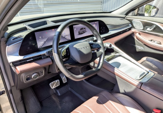 Подержанный автомобиль Exeed TXL 2024 года (16 фото)
