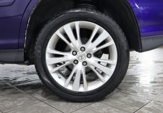 Подержанный автомобиль Lexus RX 2003 года (9 фото)