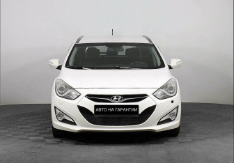 Подержанный автомобиль Hyundai i40 Wagon 2013 года (2 фото)