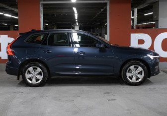 Подержанный автомобиль Volvo XC60 2021 года (4 фото)