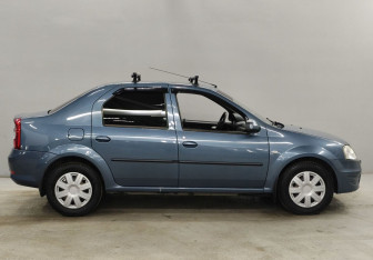 Подержанный автомобиль Renault Logan Sedan 2014 года (4 фото)