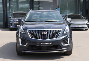 Подержанный автомобиль Cadillac XT5 2021 года (2 фото)
