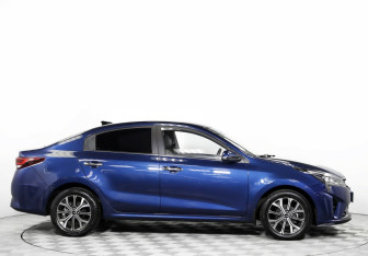 Подержанный автомобиль Kia Rio Sedan 2021 года (3 фото)
