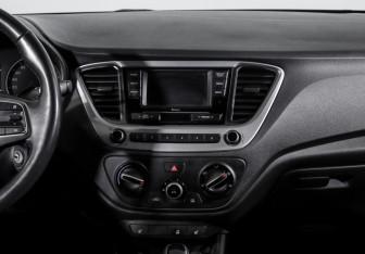 Подержанный автомобиль Hyundai Solaris Sedan 2018 года (13 фото)