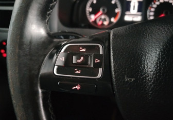 Подержанный автомобиль Volkswagen Multivan 2010 года (15 фото)