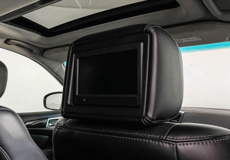 Подержанный автомобиль Nissan Pathfinder 2014 года (23 фото)