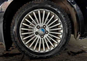 Подержанный автомобиль Ford Mondeo Sedan 2008 года (19 фото)