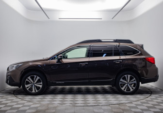Подержанный автомобиль Subaru Outback Wagon 2018 года (2 фото)