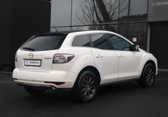 Подержанный автомобиль Mazda CX-7 2011 года (5 фото)