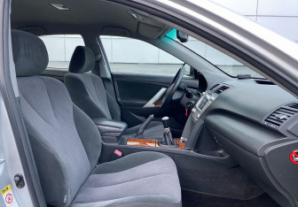 Подержанный автомобиль Toyota Camry Sedan 2011 года (18 фото)