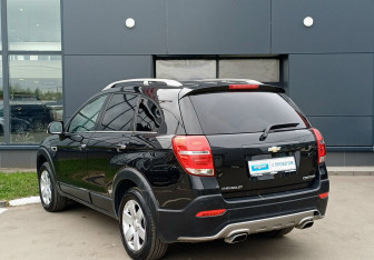 Подержанный автомобиль Chevrolet Captiva 2014 года (7 фото)
