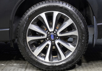 Подержанный автомобиль Subaru Forester Suv 2017 года (24 фото)