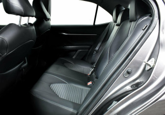 Подержанный автомобиль Toyota Camry Sedan 2020 года (13 фото)