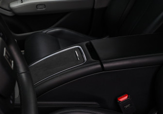 Подержанный автомобиль Zeekr 007 2024 года (19 фото)