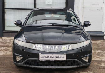 Подержанный автомобиль Honda Civic Hatchback 2008 года (2 фото)