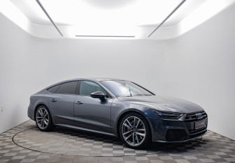 Подержанный автомобиль Audi A7 2019 года (3 фото)
