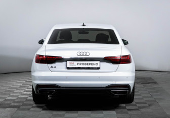 Подержанный автомобиль Audi A4 Sedan 2022 года (6 фото)