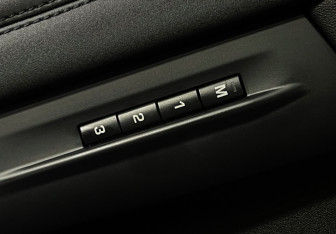 Подержанный автомобиль Land Rover Range Rover Evoque 2020 года (16 фото)