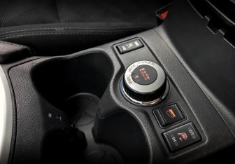 Подержанный автомобиль Nissan X-Trail 2016 года (25 фото)