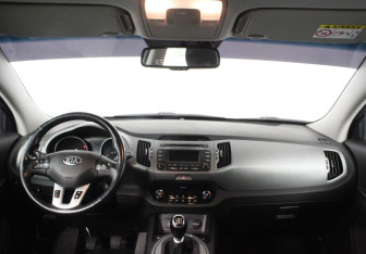 Подержанный автомобиль Kia Sportage 2015 года (9 фото)