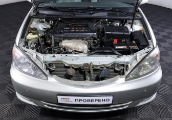 Подержанный автомобиль Toyota Camry Sedan 2002 года (9 фото)