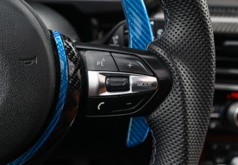 Подержанный автомобиль BMW X5 M 2015 года (29 фото)