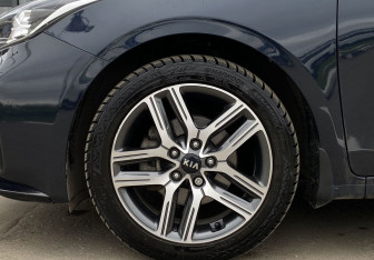 Подержанный автомобиль Kia Cerato Sedan 2021 года (9 фото)